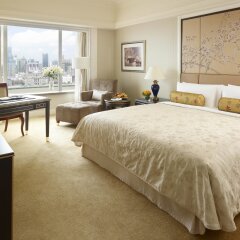 Отель Pudong Shangri-La East Shanghai комната для гостей фото 2
