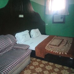 Отель Sylvia's Place комната для гостей