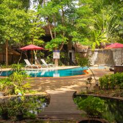 Отель Silk D'angkor Residence бассейн фото 2