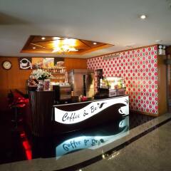 Отель Dynasty Inn Pattaya гостиничный бар
