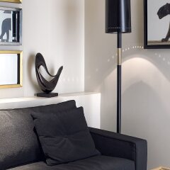 Отель Hôtel Montaigne сейф в номере