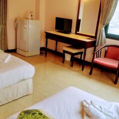 Mei Zhou Phuket Hotel 3* Номер Делюкс с разными типами кроватей