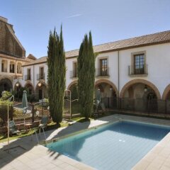 Отель Parador de Plasencia с домашними животными