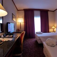 Smart Hotel Рим сейф в номере