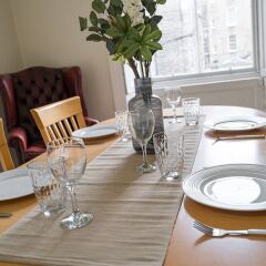 Апартаменты Spacious 3BR New Town Apartment Эдинбург в номере