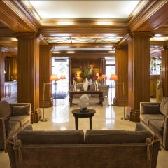 Отель Maison Astor Paris, Curio Collection by Hilton интерьер отеля фото 3