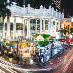 Отель Courtyard by Marriott Bangkok бассейн