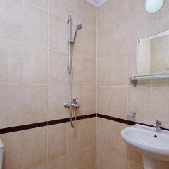 Отель Guesthouse Kirov Болгария, Равда - отзывы, цены и фото номеров - забронировать отель Guesthouse Kirov онлайн ванная