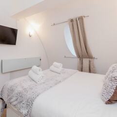 Отель Outstanding Trafalgar Penthouse sleeps 8 Великобритания, Лондон - отзывы, цены и фото номеров - забронировать отель Outstanding Trafalgar Penthouse sleeps 8 онлайн комната для гостей фото 2