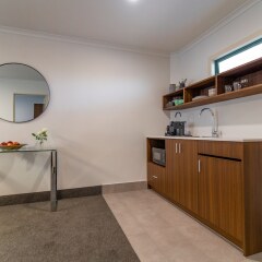 Hamilton Airport Hotel & Conference Centre в номере
