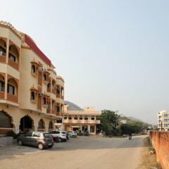 OYO 650 Hotel Amer View парковка