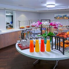 DoubleTree by Hilton Hotel Alana - Waikiki Beach питание фото 3