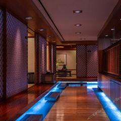 Belle-Essence Hotel Seoul фитнесс-зал