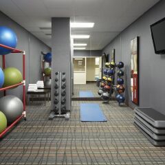 Отель Courtyard by Marriott Montreal Airport Канада, Монреаль - отзывы, цены и фото номеров - забронировать отель Courtyard by Marriott Montreal Airport онлайн фитнесс-зал фото 3