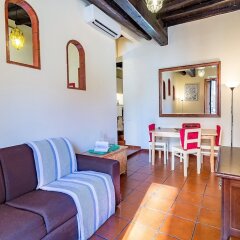 Отель Cozy flat near Colosseum Рим комната для гостей фото 3