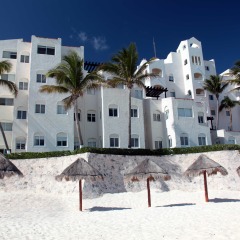 Отель Club Solaris GR Caribe - Premier All Inclusive пляж