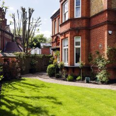 Отель Luxurious Hampstead Home with Gorgeous Garden фото 6