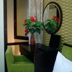 Отель Artisan Boutique Hotel Вьетнам, Ханой - отзывы, цены и фото номеров - забронировать отель Artisan Boutique Hotel онлайн удобства в номере фото 2
