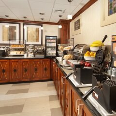 Отель Comfort Inn Downtown DC/Convention Center США, Вашингтон - отзывы, цены и фото номеров - забронировать отель Comfort Inn Downtown DC/Convention Center онлайн питание фото 3