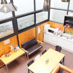 Отель Myeongdong K Stay 2 в номере