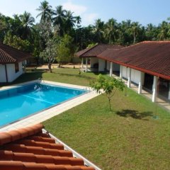 Отель Hasara Resort Шри-Ланка, Бентота - отзывы, цены и фото номеров - забронировать отель Hasara Resort онлайн бассейн