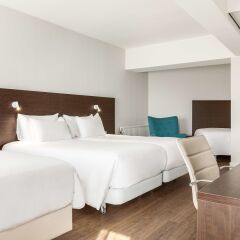 Отель Nh Amsterdam City Centre Амстердам комната для гостей фото 2