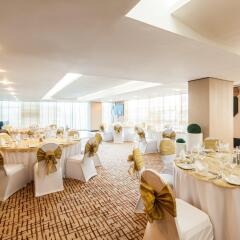 Отель Holiday Inn Dubai - Al Barsha
