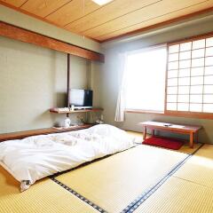 Отель Numaguchi Ryokan Синтоми комната для гостей фото 2