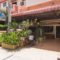 Отель Happys Guesthouse Pattaya Таиланд, Паттайя - отзывы, цены и фото номеров - забронировать отель Happys Guesthouse Pattaya онлайн