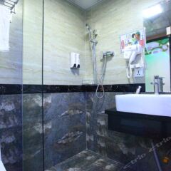 Отель Haiyuanwan Boutique Inn (Xiamen Flagship Branch) Китай, Сямынь - отзывы, цены и фото номеров - забронировать отель Haiyuanwan Boutique Inn (Xiamen Flagship Branch) онлайн ванная фото 2