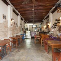 Отель Gotum Hostel & Restaurant Таиланд, Пхукет - отзывы, цены и фото номеров - забронировать отель Gotum Hostel & Restaurant онлайн питание фото 3
