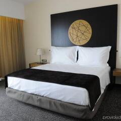 Отель EPIC SANA Luanda Hotel Ангола, Луанда - отзывы, цены и фото номеров - забронировать отель EPIC SANA Luanda Hotel онлайн комната для гостей фото 4