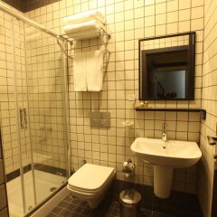 Taksim Terrace Hotel Стамбул ванная
