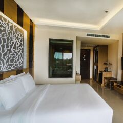 Отель Aqua Resort Phuket комната для гостей