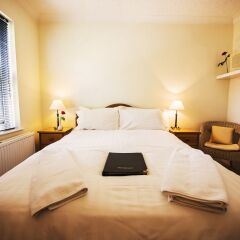Отель St Raphael Guest House комната для гостей фото 3