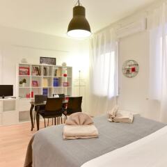 Отель Two Chic Guesthouse Италия, Рим - отзывы, цены и фото номеров - забронировать отель Two Chic Guesthouse онлайн детские мероприятия