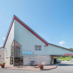Отель Howard Johnson by Wyndham Quebec City Канада, Квебек - отзывы, цены и фото номеров - забронировать отель Howard Johnson by Wyndham Quebec City онлайн вид на фасад