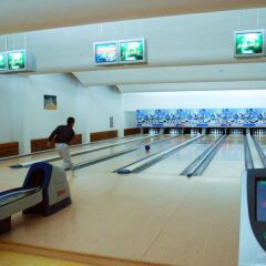 Отель Sun Town Hotspring Resort фитнесс-зал