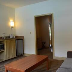 Отель Wyndham Garden Baton Rouge в номере фото 2