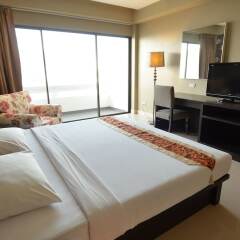 Welcome Plaza Hotel комната для гостей фото 13