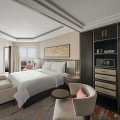 Shangri-La's - Eros Hotel, New Delhi сейф в номере
