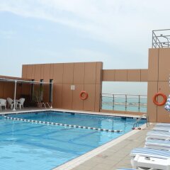 Sheraton Khalidiya Hotel бассейн фото 2