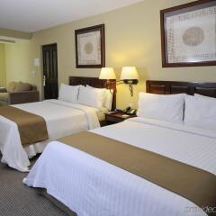 Отель Holiday Inn & Suites Mexico Zona Reforma Мексика, Мехико - отзывы, цены и фото номеров - забронировать отель Holiday Inn & Suites Mexico Zona Reforma онлайн комната для гостей фото 4