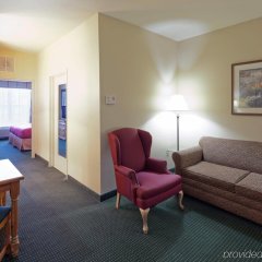 Country Inn & Suites by Radisson, Green Bay, WI in Green Bay, United States of America from 98$, photos, reviews - zenhotels.com guestroom