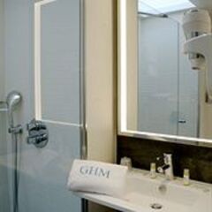 Отель Grand Hôtel Malher Париж ванная