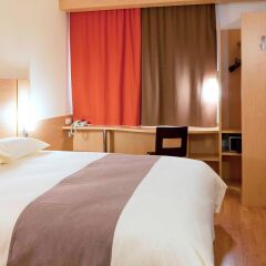 Гостиница IBIS Самара комната для гостей фото 3