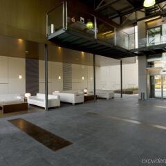Отель Holiday Inn Express Barcelona City 22@ парковка