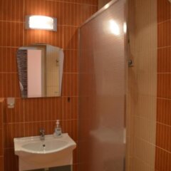 Отель Bon Bon Hotel Болгария, София - отзывы, цены и фото номеров - забронировать отель Bon Bon Hotel онлайн ванная