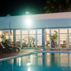 Отель Stellar Lodge Такоради бассейн фото 2