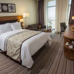 Отель Best Western Premier Sofia Airport Hotel Болгария, София - 1 отзыв об отеле, цены и фото номеров - забронировать отель Best Western Premier Sofia Airport Hotel онлайн комната для гостей фото 5